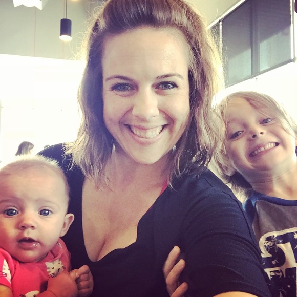 Meet your Posher, Casie - Picture 3 of 13